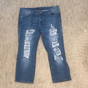 distressed Capri jeans SZ 14